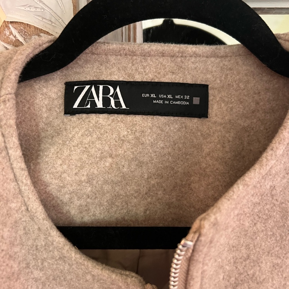 Zara Women's Bomber Jacket - Picture 5 of 8